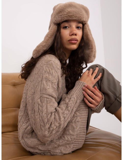 Damski sweter w warkoczowe sploty
