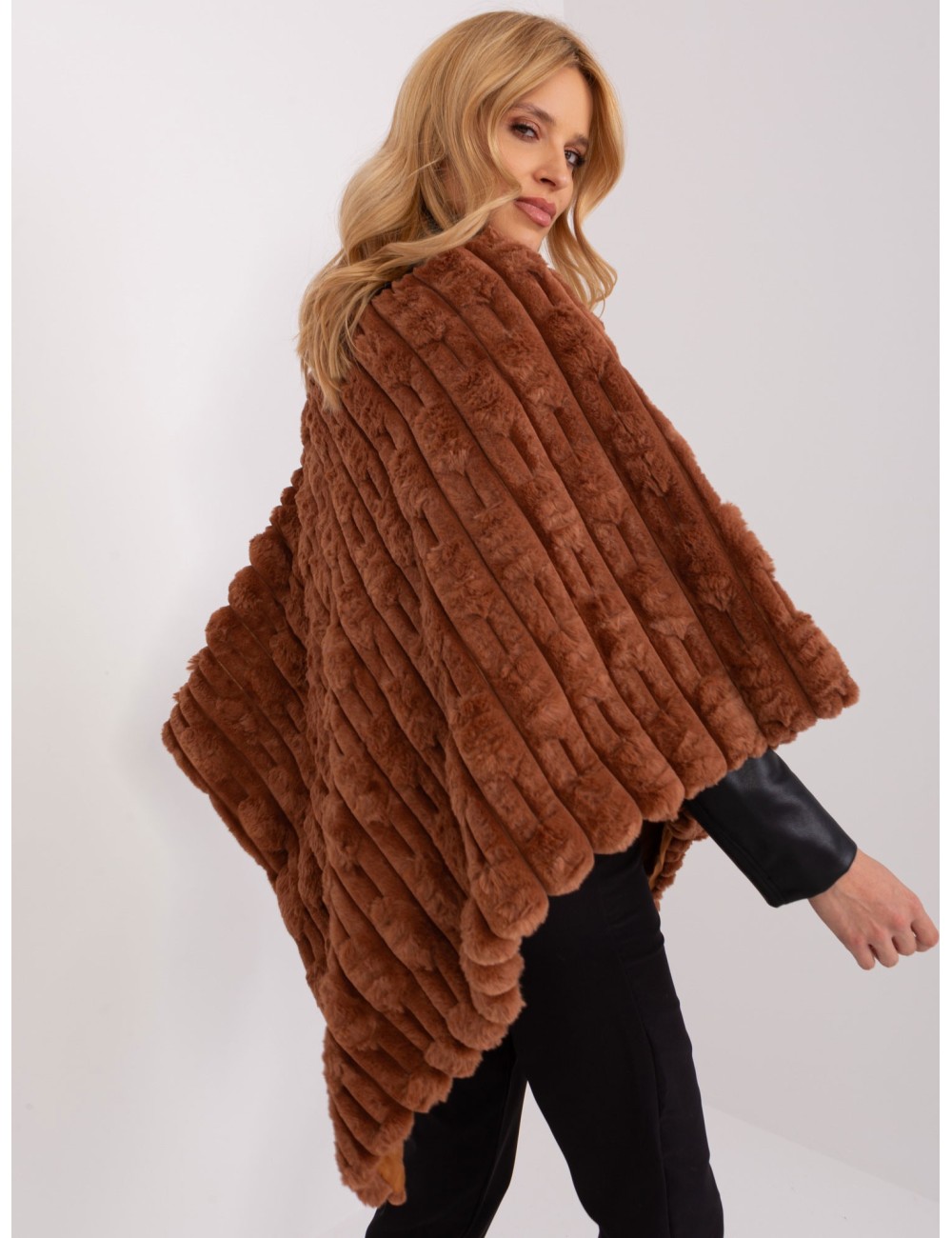Poncho-AT-PN-2347.16-brązowy