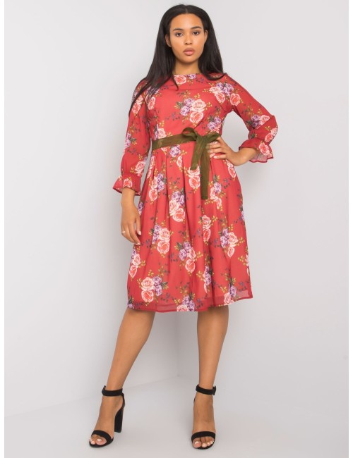 Sukienka plus size w kwiatowe wzory