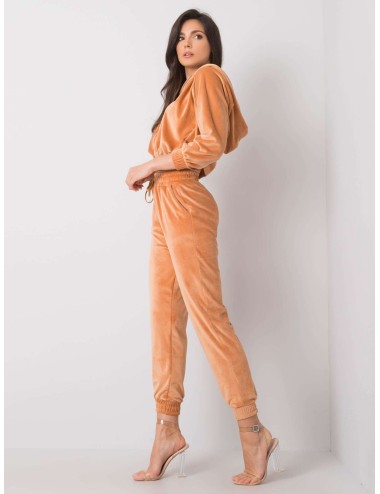 Camelowy komplet casualowy z weluru