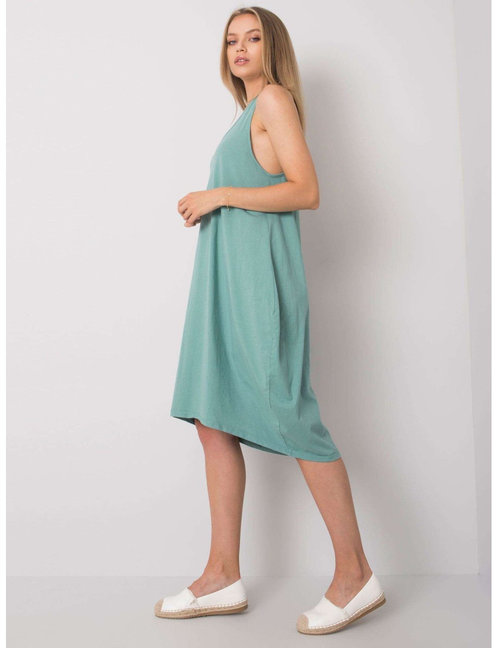 OCH BELLA Biała sukienka bez rękawów