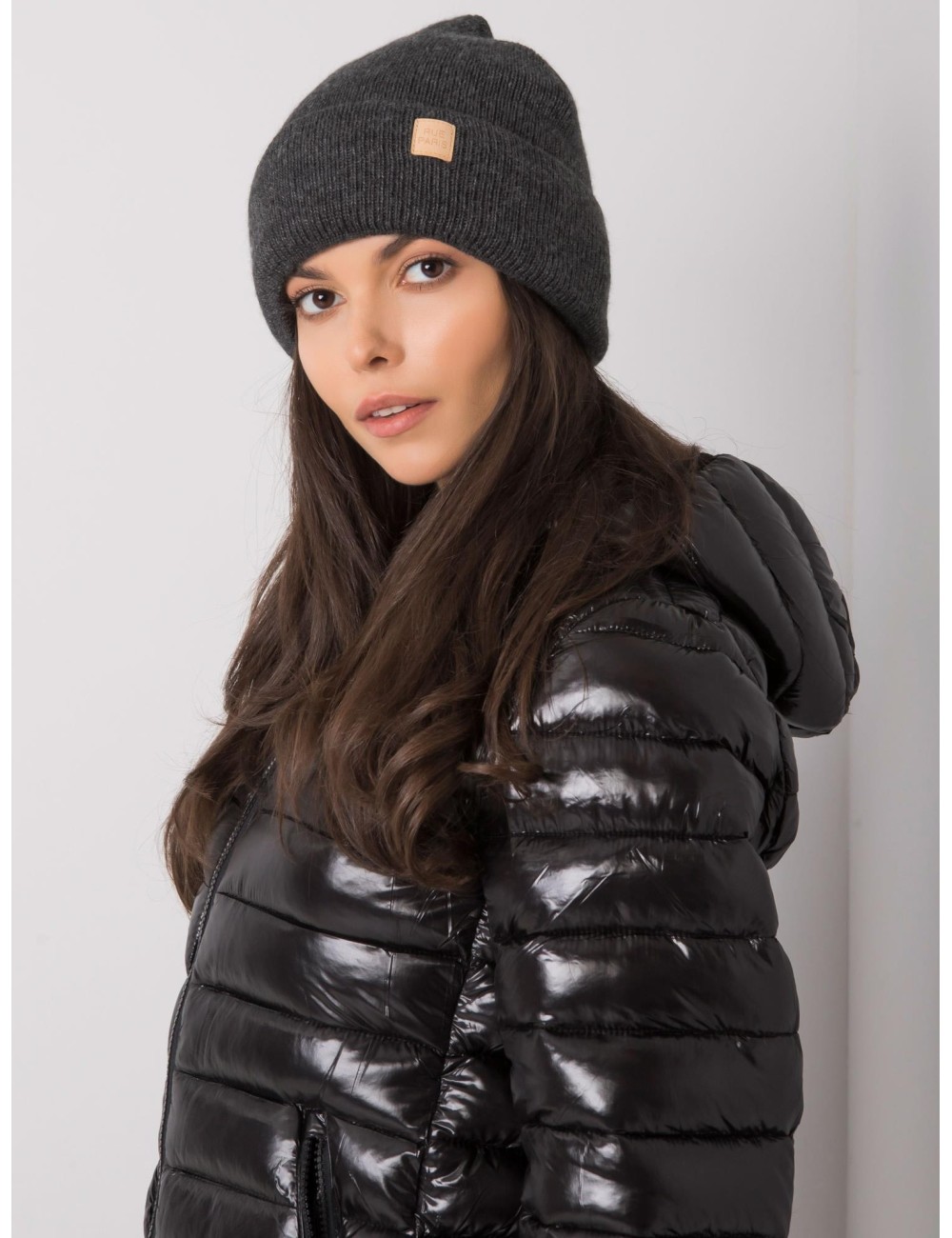 Różowa damska czapka beanie