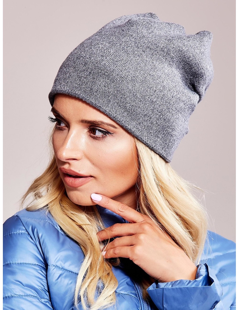 Czapka beanie z błyszczącą nicią