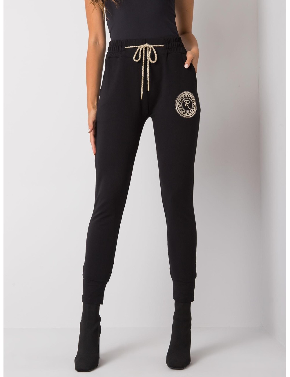Khaki dresowe joggery damskie